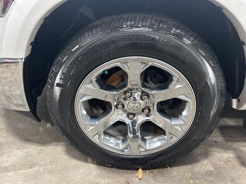 Used 2017 RAM 1500 Laramie w/ Convenience Group image 26