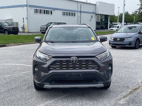 Used 2019 Toyota RAV4 Limited AWD/4WD image 2