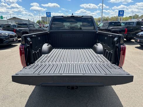 New 2026 Toyota Tundra Platinum AWD/4WD image 7