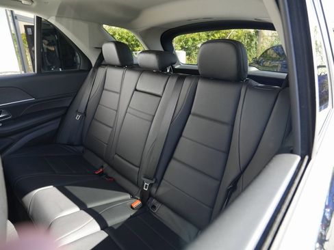 Used 2020 Mercedes-Benz GLE 450 4MATIC image 24