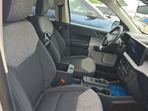 Used 2025 Ford Maverick XLT w/ XLT Luxury Package AWD/4WD image 6