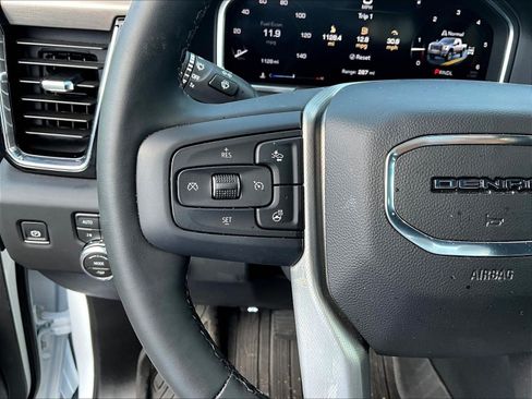 Used 2026 GMC Sierra 2500 Denali w/ Denali Reserve Package AWD/4WD image 12