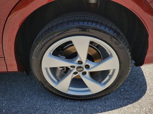 Used 2025 Audi Q5 Premium Plus w/ Premium Plus image 32