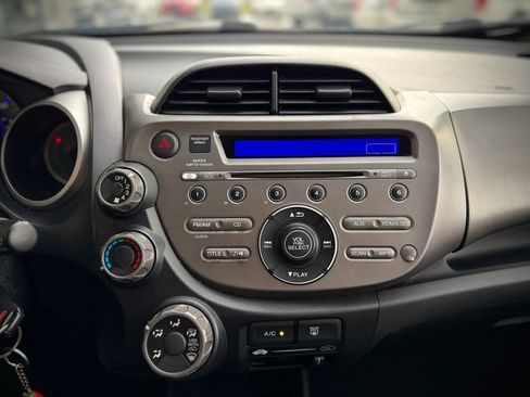 Used 2013 Honda Fit image 11