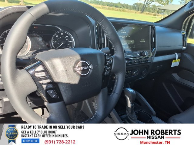 New 2027 Nissan Frontier SV w/ SV Convenience Package AWD/4WD image 4