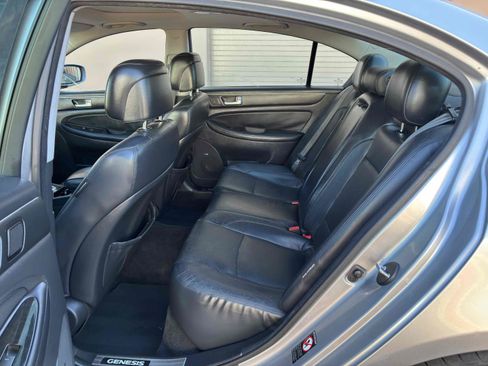 Used 2012 Hyundai Genesis 5.0 RWD image 45