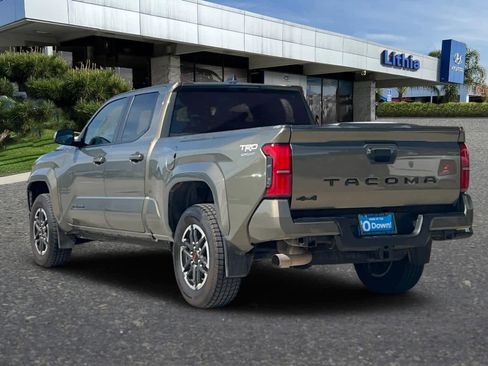 Used 2024 Toyota Tacoma TRD Sport image 7