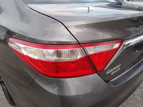 Used 2015 Toyota Camry LE image 9