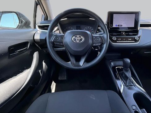 Used 2024 Toyota Corolla LE FWD image 5