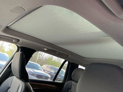 New 2026 Volvo XC90 T8 Plus w/ Protection Package Premier AWD/4WD image 17