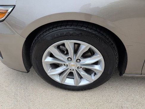 Used 2024 Chevrolet Malibu LT FWD image 3