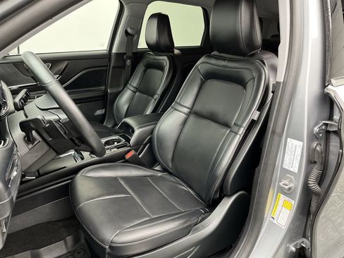 Used 2022 Lincoln Corsair AWD w/ Equipment Group 101A image 10