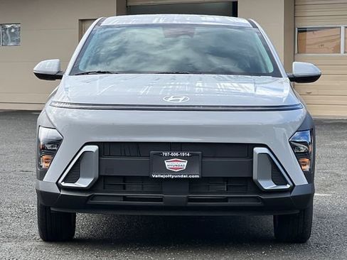 New 2026 Hyundai Kona SE image 3