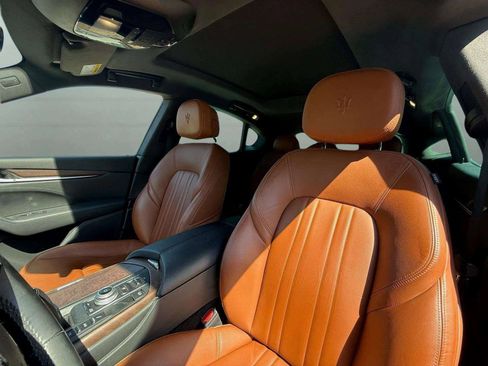 Certified 2023 Maserati Levante GT image 55