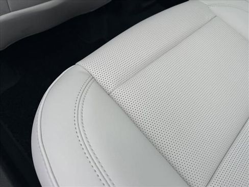 Certified 2026 Buick Envision Avenir AWD/4WD image 18