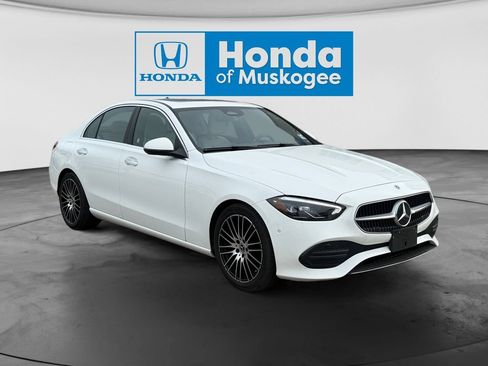 Used 2025 Mercedes-Benz C 300 4MATIC Sedan image 3
