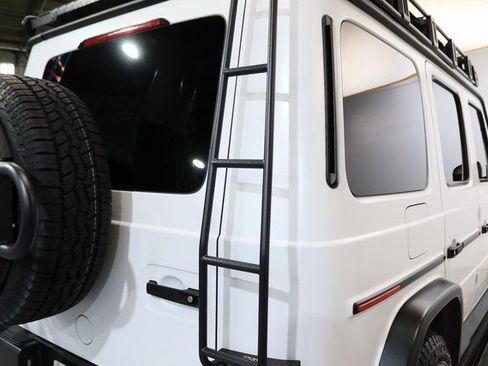Used 2022 Mercedes-Benz G 550 image 34