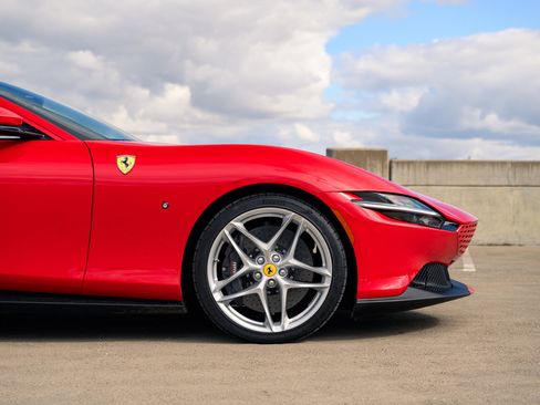 Used 2021 Ferrari Roma image 80