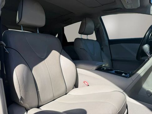 Used 2013 Toyota Venza XLE w/ XLE Premium Pkg FWD image 17