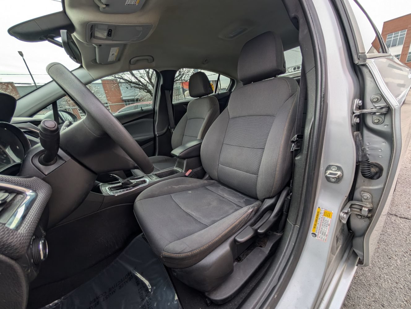 Used 2019 Chevrolet Cruze LS FWD image 16