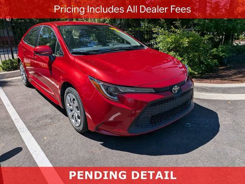 Used 2021 Toyota Corolla LE FWD image 1