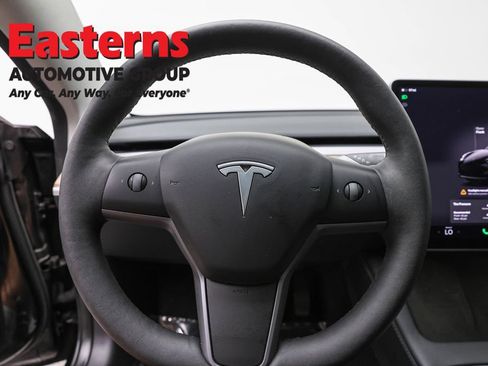 Used 2023 Tesla Model 3 Standard Range RWD image 10