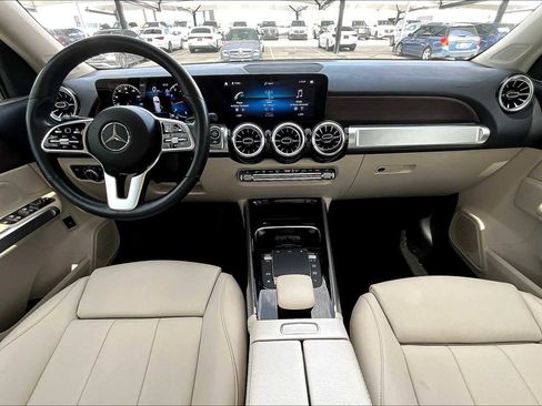 Certified 2023 Mercedes-Benz GLB 250 w/ Premium Package image 15
