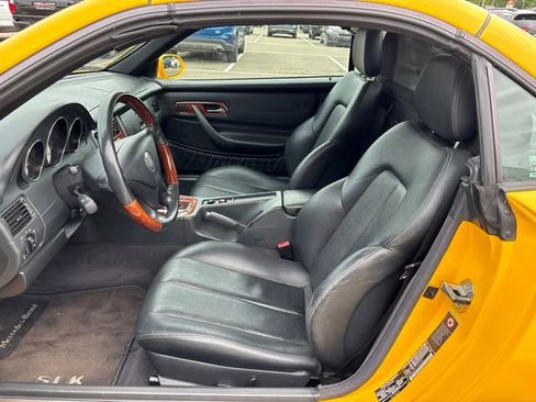 Used 2001 Mercedes-Benz SLK 320 image 12