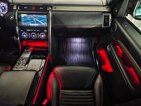 Used 2020 Land Rover Discovery HSE Luxury image 33