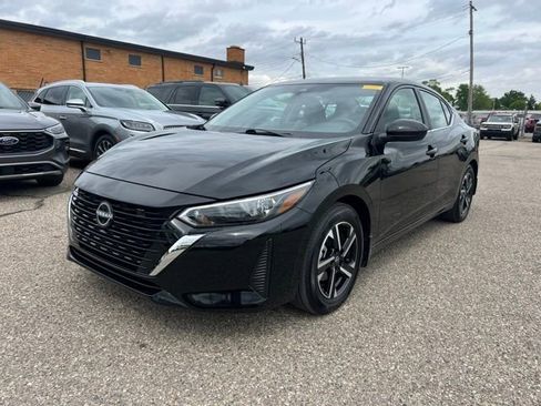 Used 2025 Nissan Sentra SV w/ All-Weather Package FWD image 22