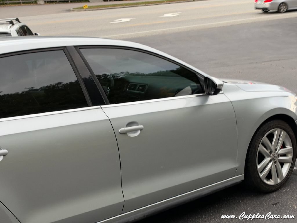 Used 2014 Volkswagen Jetta GLI FWD image 31