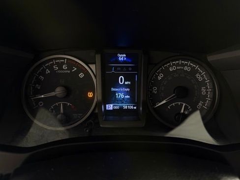 Used 2021 Toyota Tacoma TRD Off-Road AWD/4WD image 16