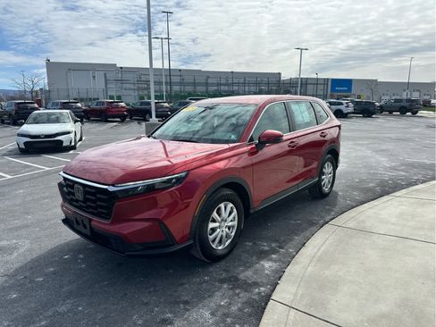 Used 2023 Honda CR-V LX image 4