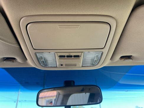 Used 2005 Honda Odyssey EX-L image 24