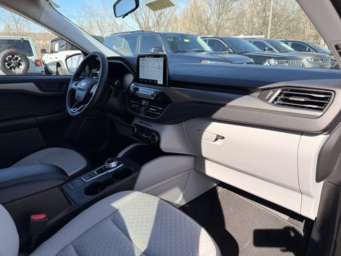 Used 2024 Ford Escape Active image 42