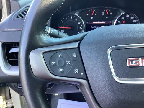 Used 2022 GMC Terrain AT4 w/ Infotainment Package II image 12