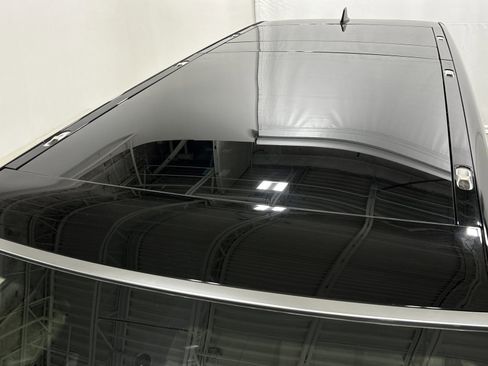 Used 2023 Rivian R1S Adventure image 13