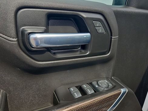 Used 2020 Chevrolet Silverado 1500 RST AWD/4WD image 10