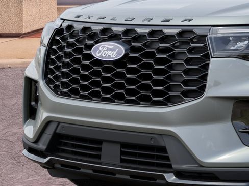 New 2027 Ford Explorer ST-Line w/ Premium Package AWD/4WD image 17