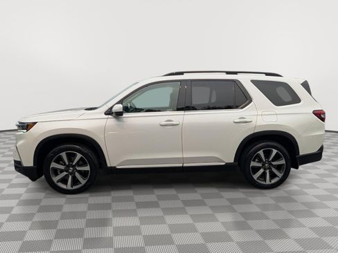 Used 2023 Honda Pilot Elite image 2