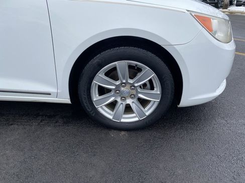 Used 2012 Buick LaCrosse Premium image 9