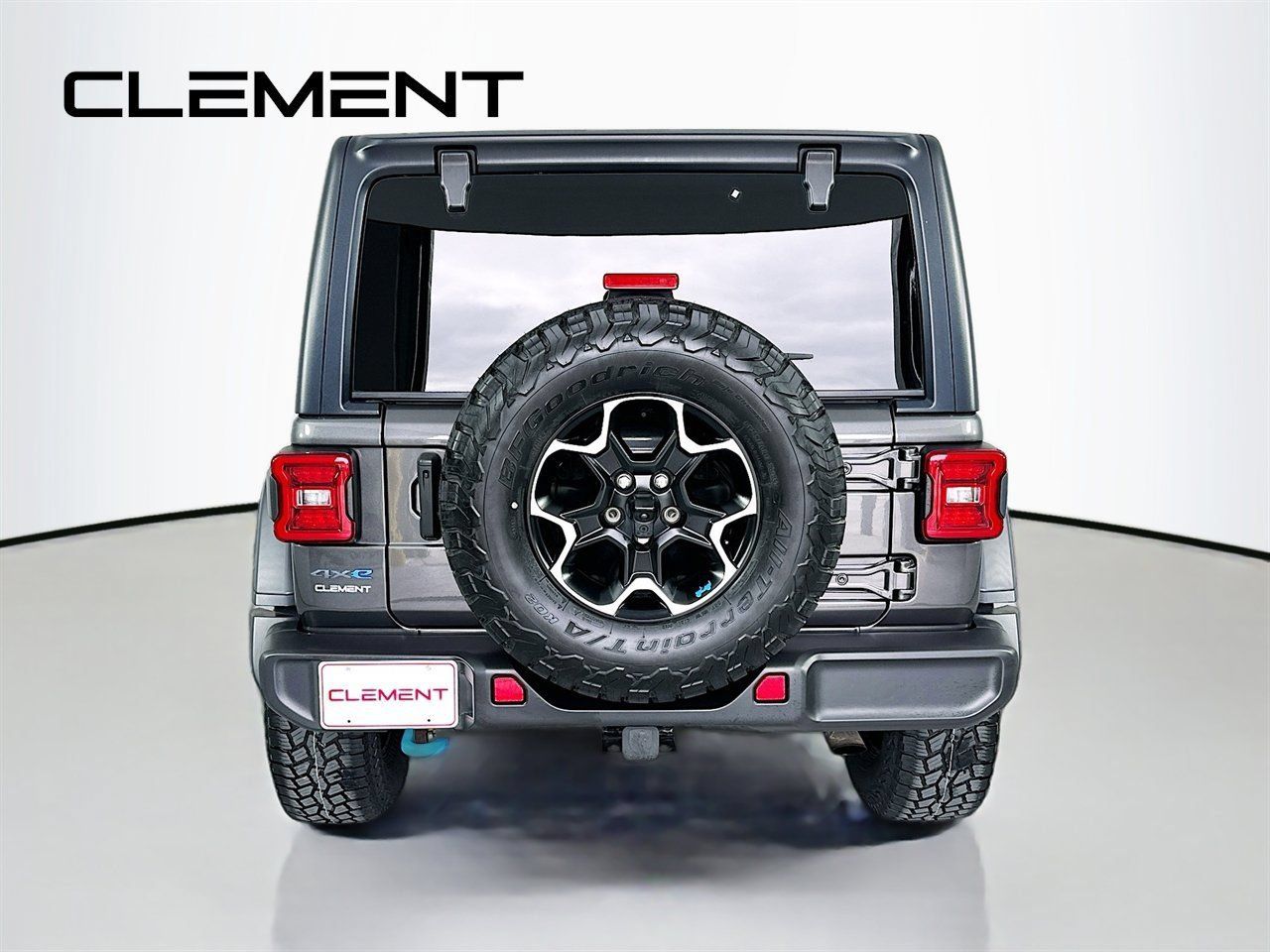 Used 2022 Jeep Wrangler Unlimited Rubicon 4xe w/ Dual Top Group AWD/4WD image 8