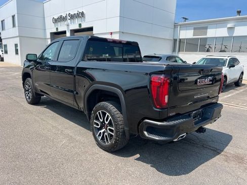 Used 2023 GMC Sierra 1500 AT4 w/ AT4 Premium Package AWD/4WD image 8
