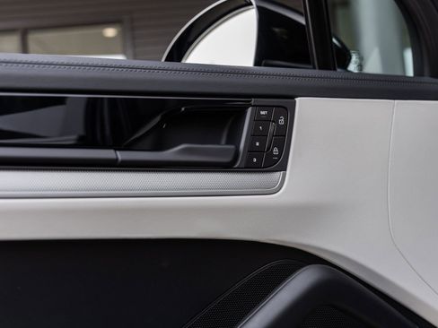 New 2026 Porsche Cayenne E-Hybrid image 23