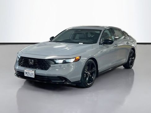 Used 2024 Honda Accord Sport image 3