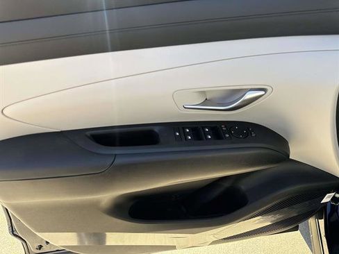 New 2026 Hyundai Tucson SEL image 13