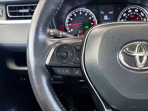 Used 2021 Toyota RAV4 XLE w/ XLE Grade Weather Package FWD image 11