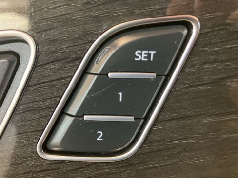 Used 2023 Audi Q7 3.0T Premium Plus image 15