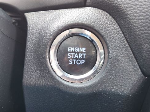 Used 2022 Toyota RAV4 XLE Premium image 24