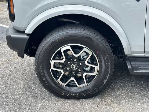 New 2026 Ford Bronco Outer Banks AWD/4WD image 11